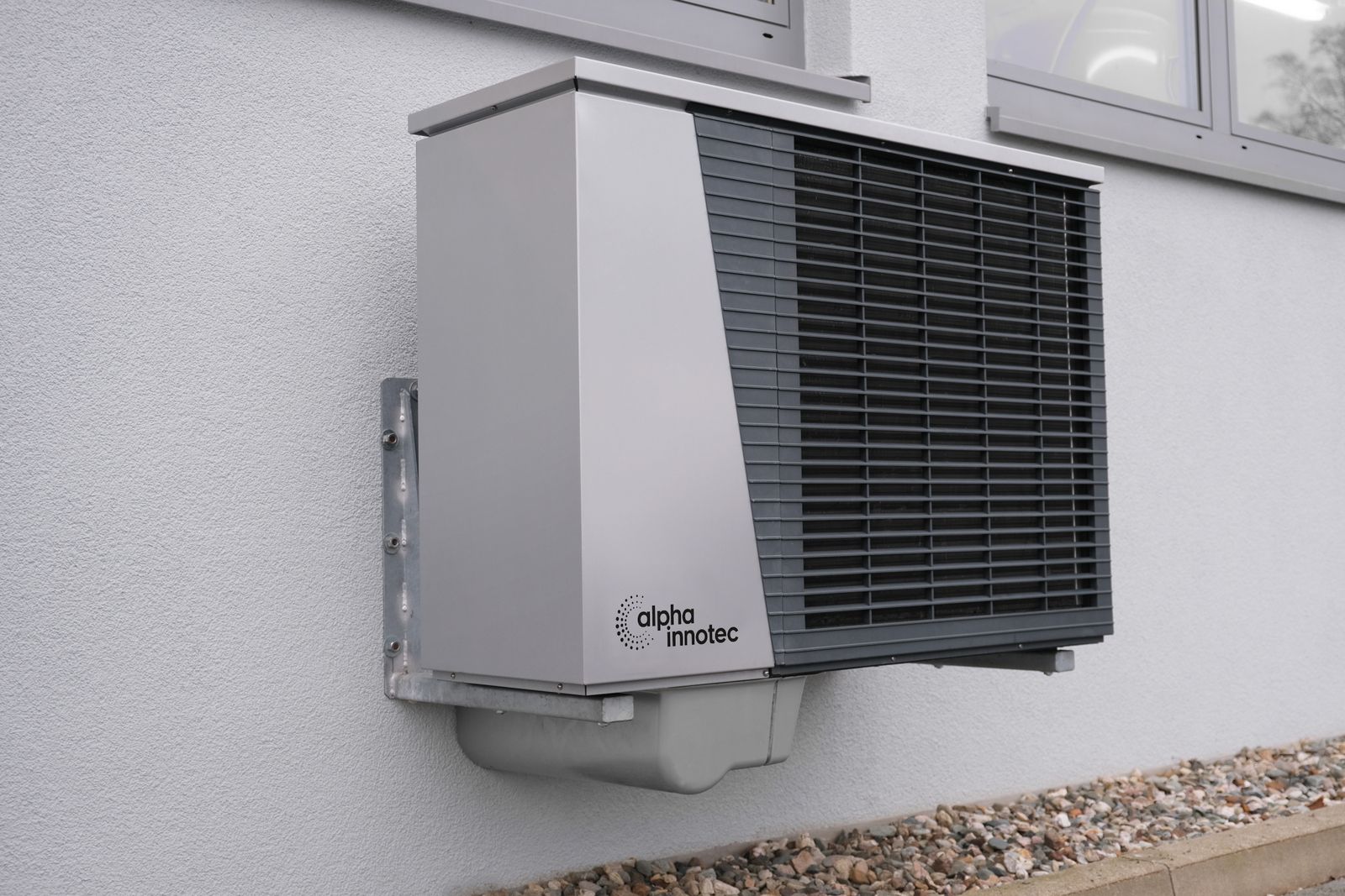 Heat pump unit installed by White Cap Electrical